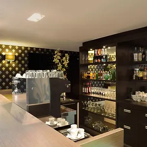**** Hotel La Prima Fashion Hungary